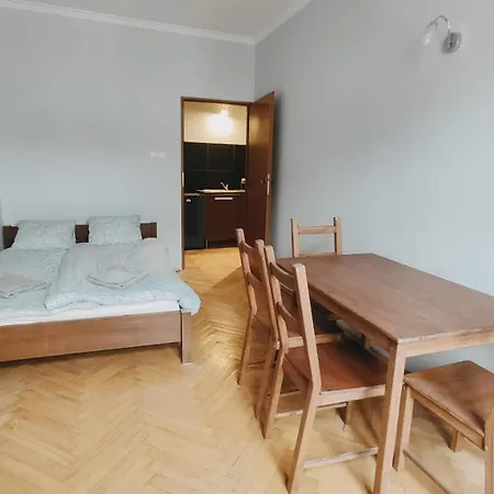 Florianska 10 By Homeprime Apartmán